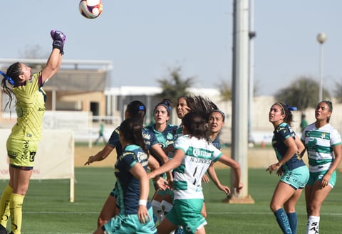 Empatan Guerreras del Santos Laguna con Puebla