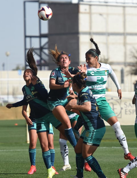Empatan Guerreras del Santos Laguna con Puebla