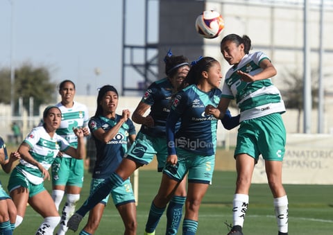 Empatan Guerreras del Santos Laguna con Puebla