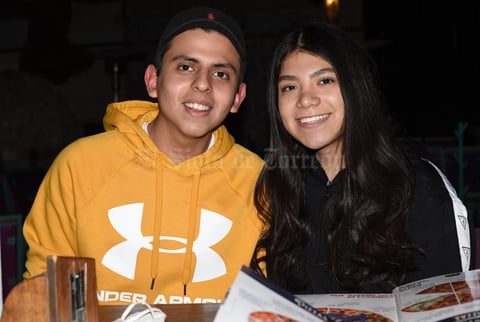 27022021 Paola Garay y Luis de Villa.