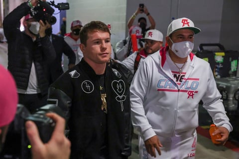 Así se vivió la preparación en vestidores previo a la pelea de 'Canelo'