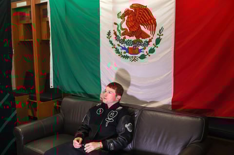 Así se vivió la preparación en vestidores previo a la pelea de 'Canelo'