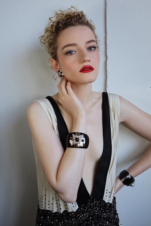 Elle Fanning en vestido azul de Gucci es una de las destacadas