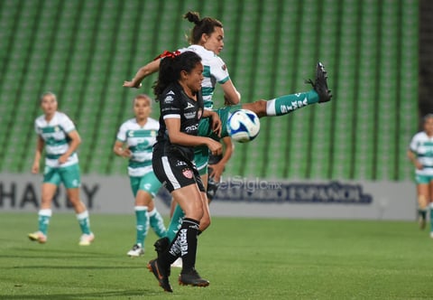 Guerreras del Santos Laguna empatan ante el sotanero Necaxa