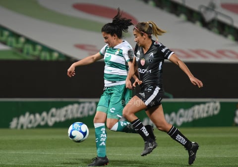 Guerreras del Santos Laguna empatan ante el sotanero Necaxa