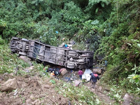 Con respecto al suceso reciente, Tumiri confesó sentir pena 'porque han fallecido muchas personas y a la vez mucha rabia' porque no es la primera vez que la empresa de transporte en la que viajaba sufre un accidente de estas características.