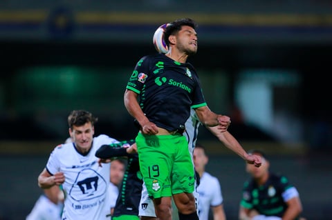 Pumas vence a Santos Laguna con gol de Juan Ignacio Dinenno