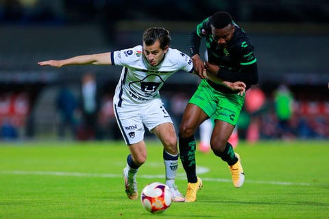 Pumas vence a Santos Laguna con gol de Juan Ignacio Dinenno