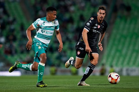 Santos continúa invicto como local al vencer al Necaxa