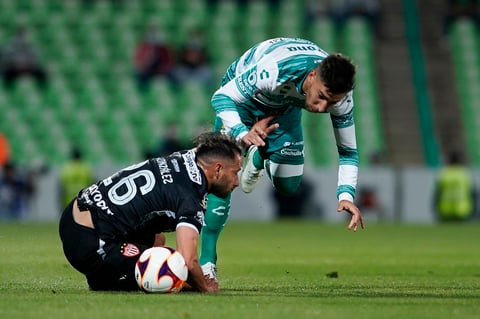 Santos continúa invicto como local al vencer al Necaxa