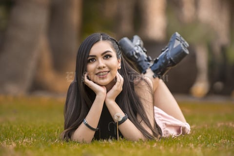 07032021 Myriam Aideé Adame Torres, en una sesión fotográfica por sus quince años.