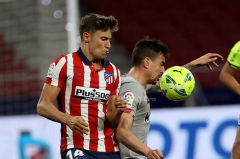 Atlético de Madrid vence como local al Bilbao y aventaja seis puntos