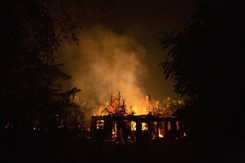 Incendio en el sur de Argentina deja múltiples afectaciones y 15 desaparecidos