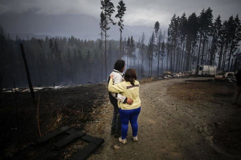 Incendio en el sur de Argentina deja múltiples afectaciones y 15 desaparecidos