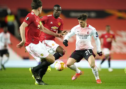 Milan sustrae agónico empate ante Manchester United en octavos de la Europa League