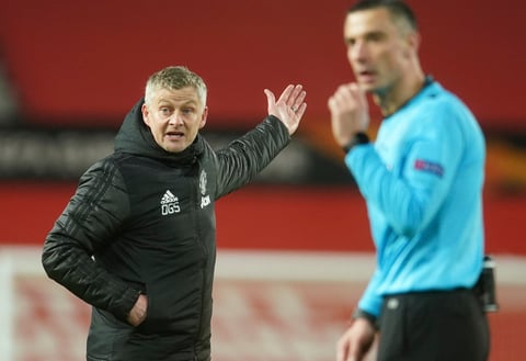 Milan sustrae agónico empate ante Manchester United en octavos de la Europa League