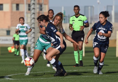 Con goles de Cinthya Peraza y Alexia Villanueva las Guerreras empatan 2-2 ante Pumas en la Liga Femenil