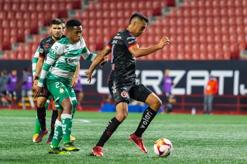 Santos vence a Xolos como visitante con gol de Félix Torres