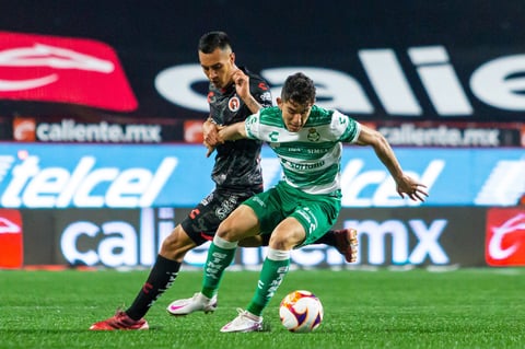 Santos vence a Xolos como visitante con gol de Félix Torres