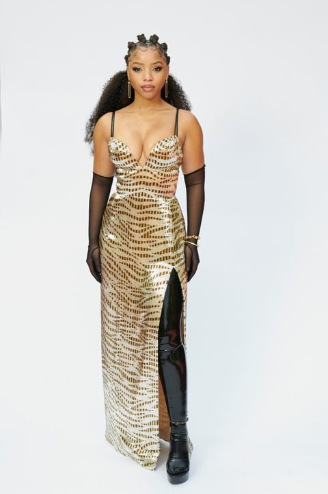 Así brillan las estrellas de la música en la alfombra roja de los Grammy 2021