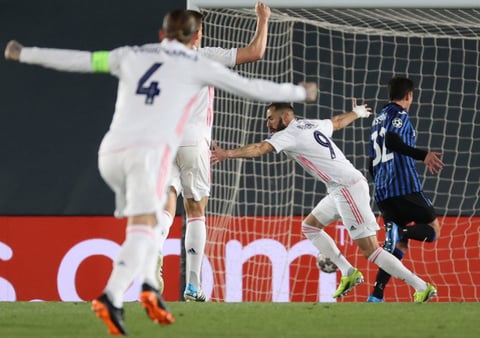 Vencen (3-1, 4-1 en el global) al Atalanta 