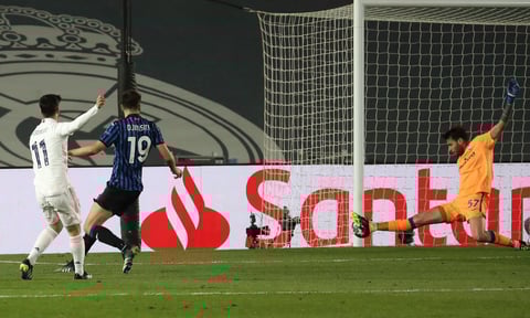 Vencen (3-1, 4-1 en el global) al Atalanta 
