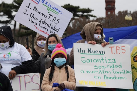 Hondureños piden a Biden un nuevo Estatus de Protección Temporal en manifestación