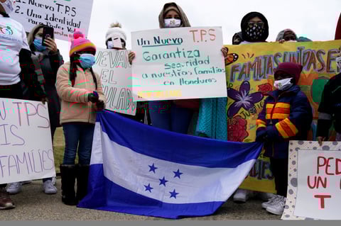 Hondureños piden a Biden un nuevo Estatus de Protección Temporal en manifestación