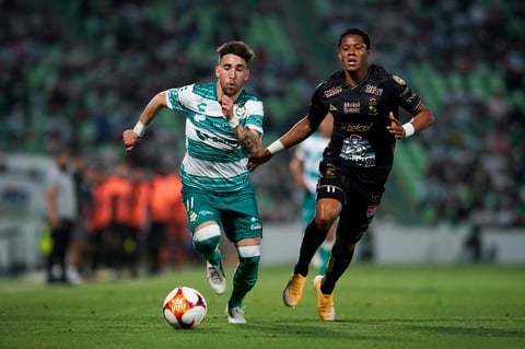 León derrota a Santos Laguna como visitante
