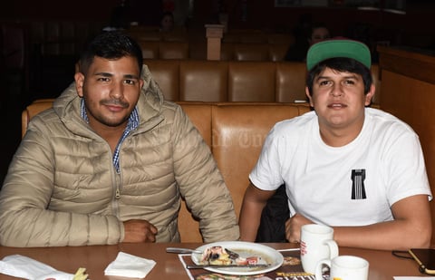 22032021 Alan y Salvador.