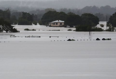 Despliega Australia al Ejército por inundaciones en el este