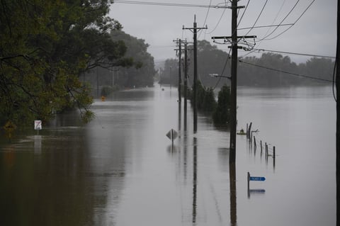 Despliega Australia al Ejército por inundaciones en el este