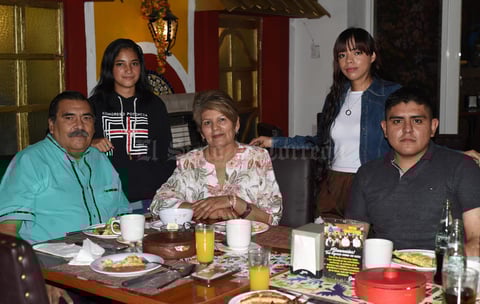 25032021 Familia López y Arreola.
