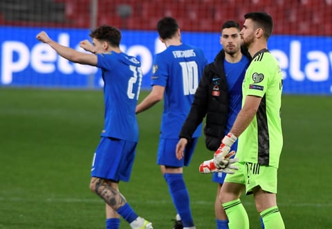 España debuta con empate ante Grecia en el clasificatorio a Qatar 2022