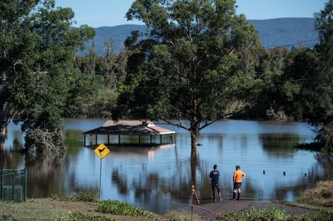 Inundaciones en Australia dejan dos muertos