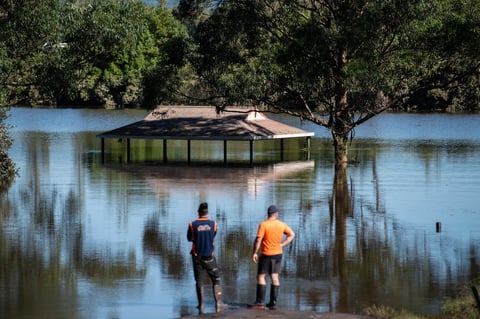 Inundaciones en Australia dejan dos muertos