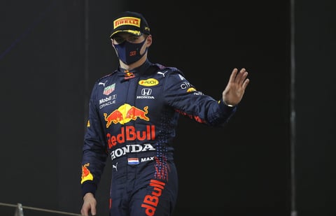 Hamilton arrebata la victoria a Verstappen en GP de Bahrein