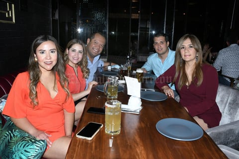 30032021 Diana Vázquez, Karen González, Paco Contreras, Ranier Cervantes, Giovanna Carrillo.