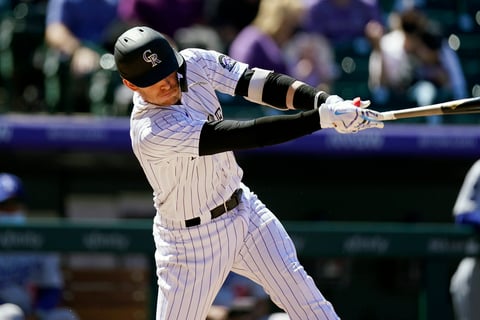 Rockies aprovechan jonrón anulado y vencen a Dodgers