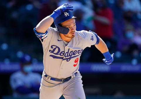Rockies aprovechan jonrón anulado y vencen a Dodgers