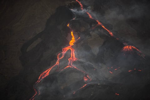 Mantiene actividad volcán Pocayá en Guatemala