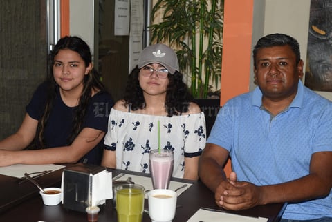 01042021 Cristian Reyes, Valeria Moreno y Vanesa Moreno.