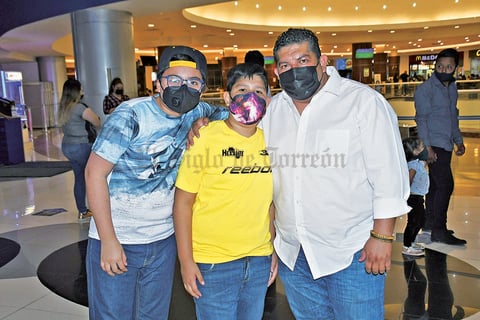 02042021 Sebastián, Leonardo y Héctor.