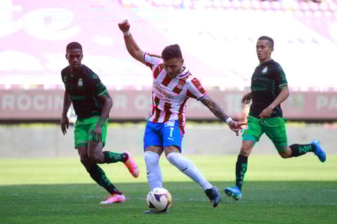Santos Laguna empata ante Chivas en el Akron