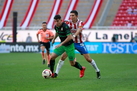 Santos Laguna empata ante Chivas en el Akron