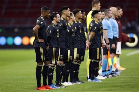 Lorenzo Pellegrini y Roger Ibáñez remontaron el marcador ante el Ajax 