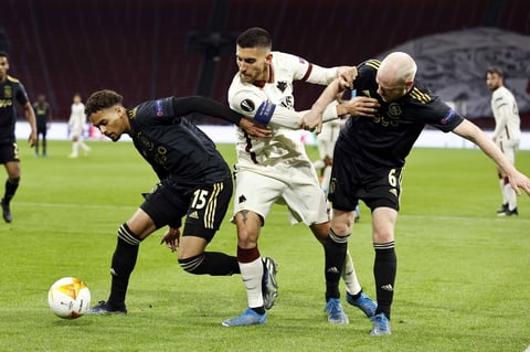 Lorenzo Pellegrini y Roger Ibáñez remontaron el marcador ante el Ajax 