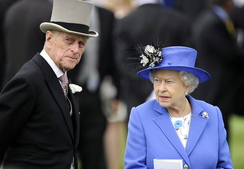 El príncipe Felipe muere tras haberse convertido en el consorte monárquico más longevo de la Corona británica, con más de setenta años junto a la reina Isabel II.