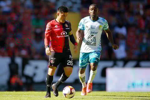 Doblete de Gigliotti sella triunfo de León ante Atlas