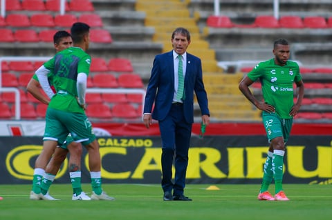 Santos Laguna sufre derrota ante Querétaro